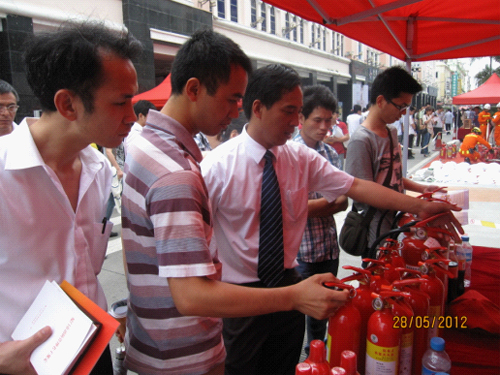 2012年5月28日中午,一泰公司的员工参加《全民消防安全宣传教育纲要》